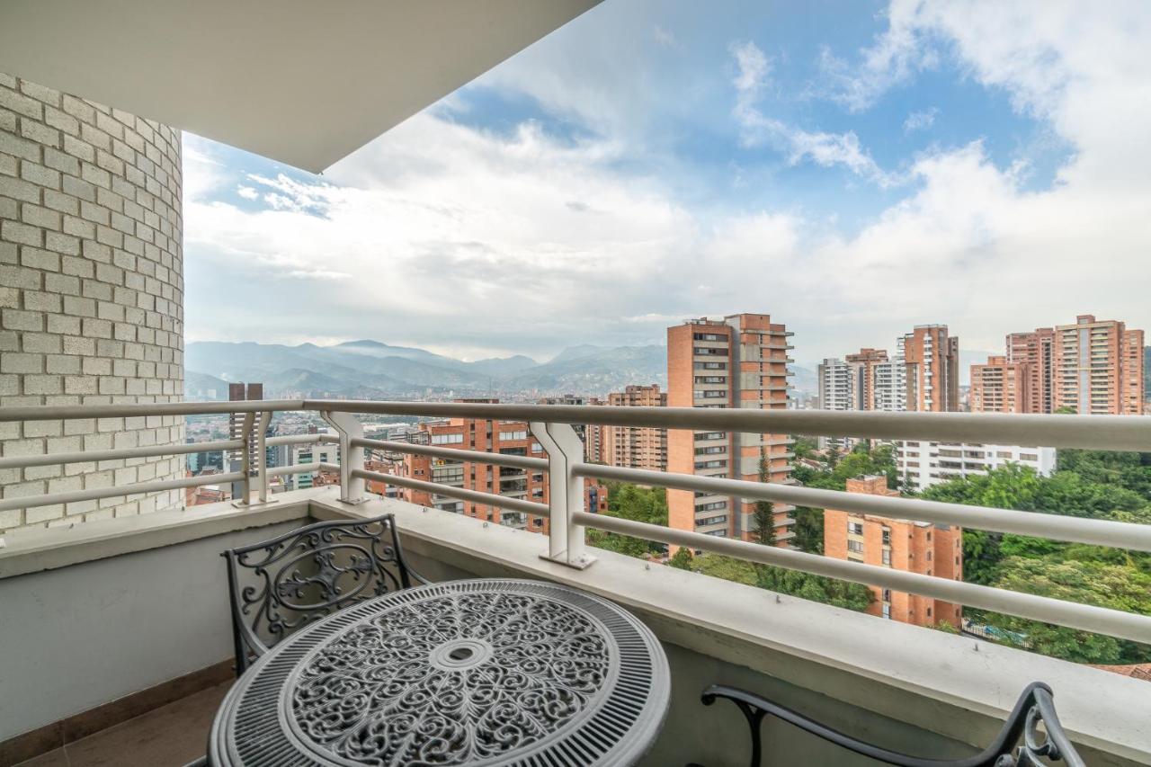 Poblado Alejandria By Housy Host 4* Medellín