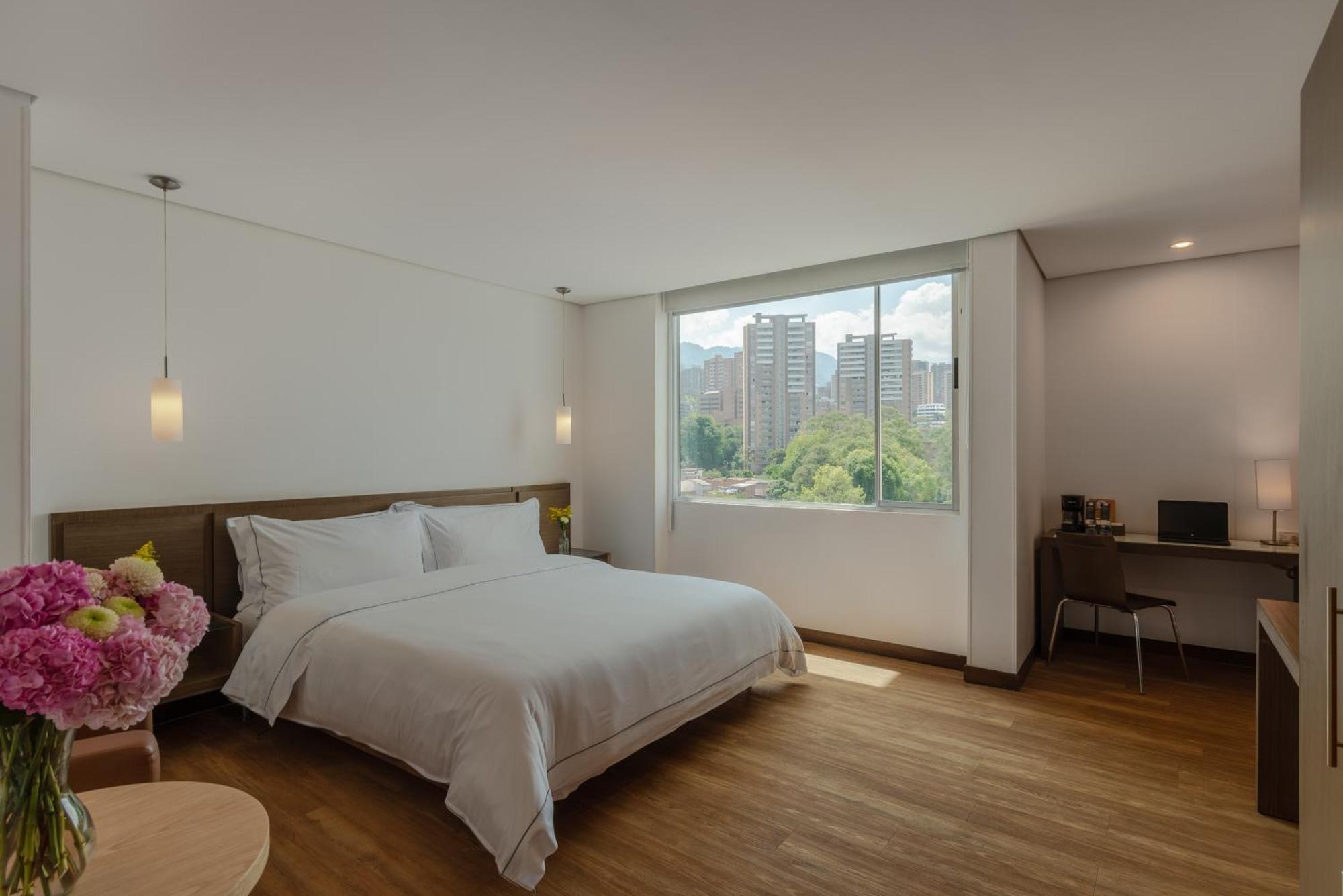 Aparthotel Poblado Alejandria By Housy Host 4*