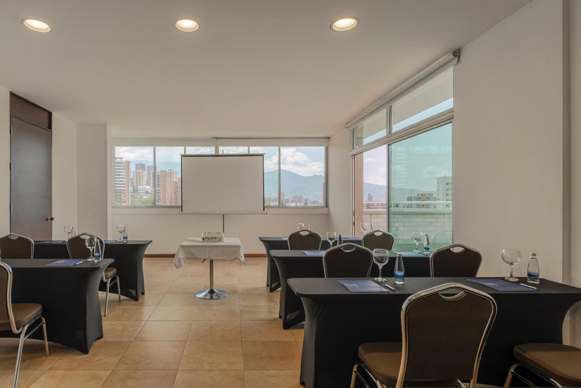 Poblado Alejandria By Housy Host